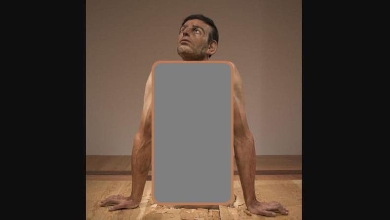 11 Arti Mimpi Tidak Pakai Baju Dilihat Orang, Salah Satunya Menyimpan Rahasia Besar