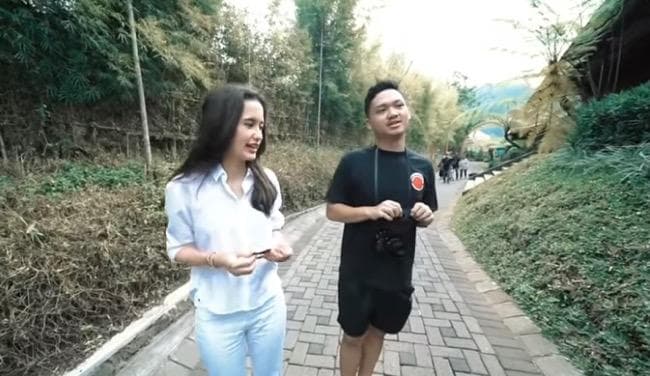 Profil dan Biodata Sarah Menzel, Gadis Cantik yang Bakal Jadi Menantu Anang Hermansyah