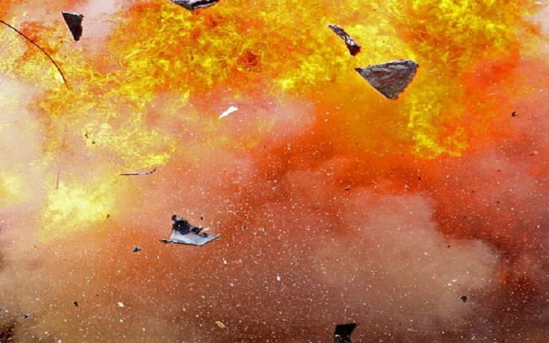 Truk Tangki Kecelakan dan Meledak, Puluhan Warga Tewas akibat Berebut BBM yang Tercecer