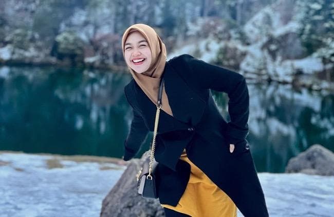 Profil dan Biodata Ria Ricis, YouTuber yang Gugat Cerai Suami di Usia Pernikahan Kurang dari 3 Tahun Profil dan Biodata Ria Ricis, YouTuber yang Gugat Cerai Suami di Usia Pernikahan Kurang dari 3 Tahun