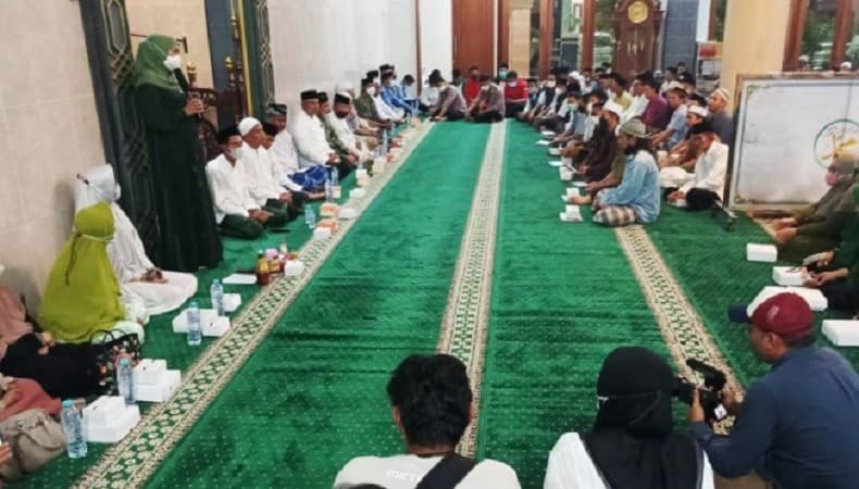 Doa setelah Tahlil beserta Artinya, Begini Susunan Bacaannya
