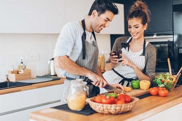 Arti Let Him Cook, Bahasa Gaul yang Lagi Viral di Media Sosial