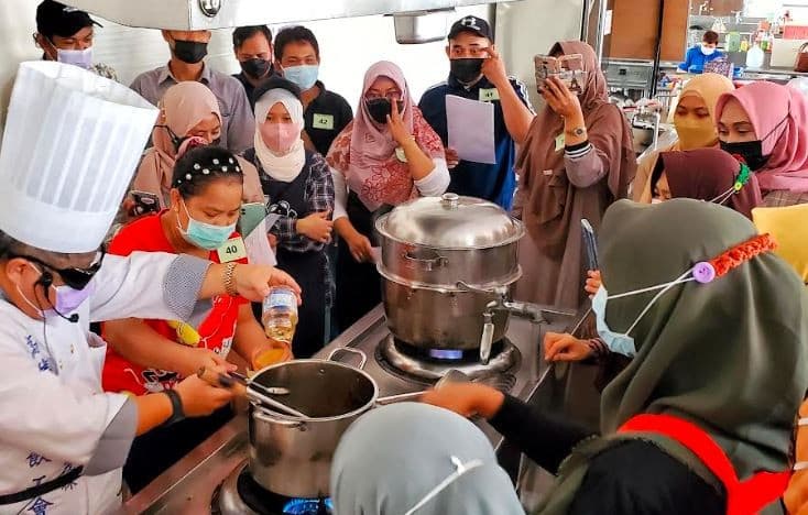 Ribuan Warga Jabar Jadi ART dan Perawat Lansia di Taiwan, Tergiur Gaji Rp10 Juta per Bulan