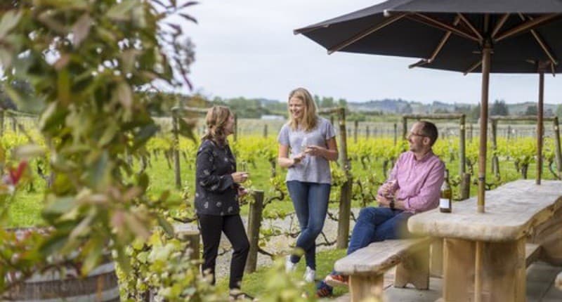 Ini 10 Negara Paling Ramah di Dunia, Nomor 6 Memperlakukan Turis seperti Keluarga