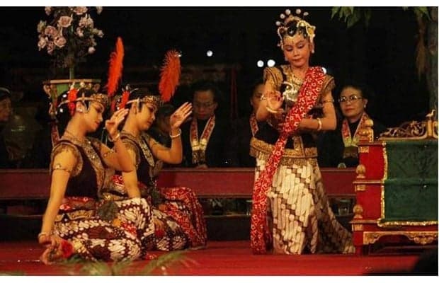 Ternyata Ini Perbedaan antara Gerak Tari Daerah Surakarta dan Yogyakarta