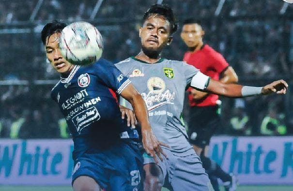 Persebaya Vs Arema di Derby Jatim: 3 Poin Harga Mati Bagi Bajol Ijo!