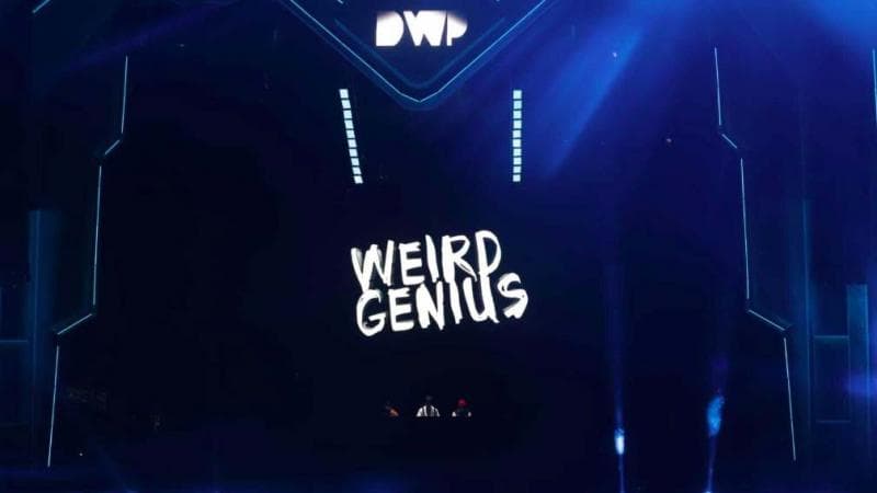 Weird Genius Sukses Bikin Penonton DWP 2022 Goyang Massal saat Nyanyikan Lagu Ini