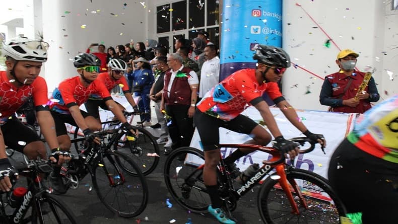 320 Pesepeda Tour de Linggarjati Kuningan Dilepas, Tempuh Rute Menantang 63,4 Km