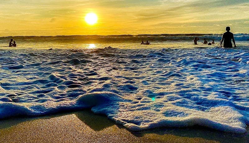 Arti Kata The Sunset is Beautiful Isn&#039;t It, Yuk Cari Tahu