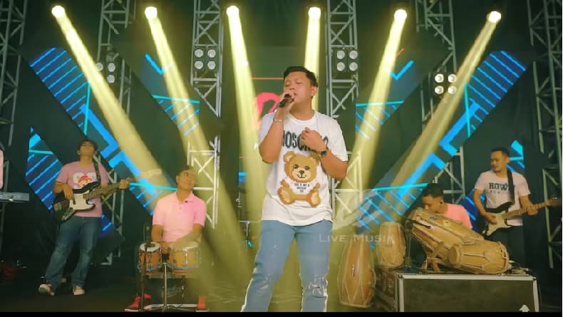 Lirik Lagu Bojo Loro dan Artinya - Denny Caknan: Mengisahkan Kegalauan Pria dengan Dua Istri