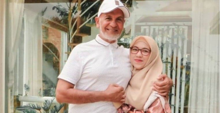 5 Artis Jalin Percintaan di Usia Tua, Nomor 4 Nikahi Wanita yang Berusia 45 Tahun Lebih Muda