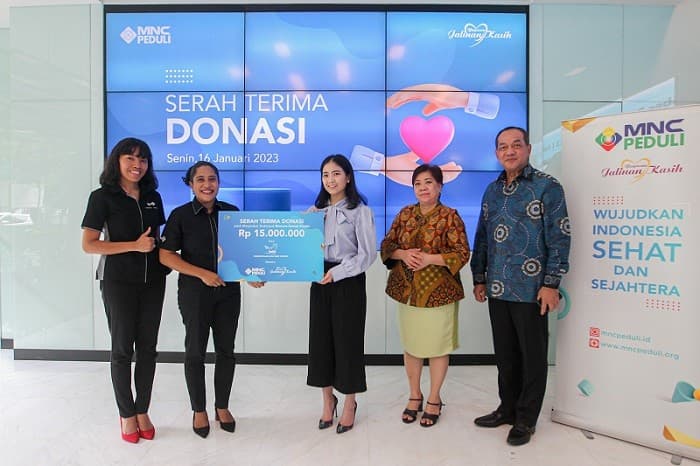 MNC Peduli Gandeng Vision+ dan Komunitas Menjadi Manusia Salurkan Bantuan untuk Panti Rehabilitasi Mental di Bekasi MNC Peduli Gandeng Vision+ dan Komunitas Menjadi Manusia Salurkan Bantuan untuk Panti Rehabilitasi Mental di Bekasi