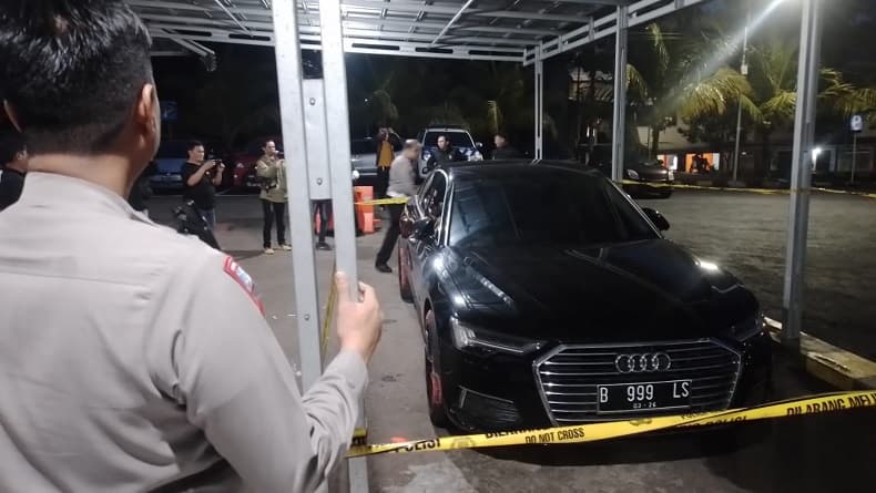 Kompol D Diduga Selingkuh dengan Perempuan di Dalam Mobil Audi, Dipatsuskan di Polda Metro Jaya