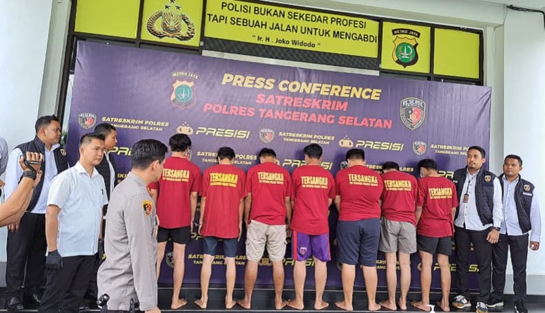 Suporter Persita Lempar Batu ke Bus Persis, Polisi Evaluasi Izin Pertandingan di Stadion Indomilk