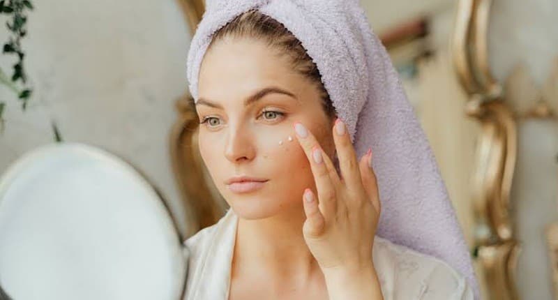 Ketahui Alasan Penting Kulit Wajah Harus Terhidrasi hingga Lapisan Terdalam
