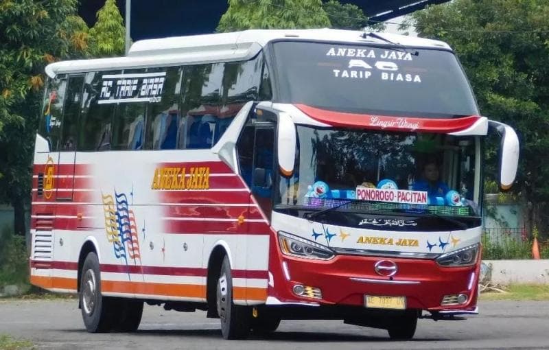 Perjuangan Pemilik PO Aneka Jaya dari Pedagang Sembako Kini Punya 80 Bus Perjuangan Pemilik PO Aneka Jaya dari Pedagang Sembako Kini Punya 80 Bus