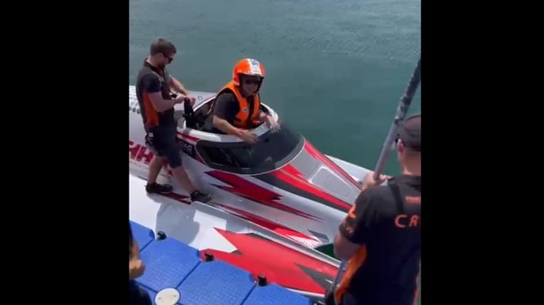 Cerita Penonton Naik Jet F1 Powerboat di Danau Toba: Pas Menikung Saya Merem Dikit