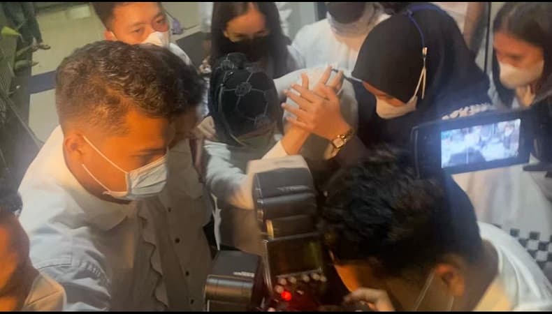 AG Pacar Mario Dandy Divonis 3,5 Tahun Penjara, Ini Hal Memberatkan AG Pacar Mario Dandy Divonis 3,5 Tahun Penjara, Ini Hal Memberatkan