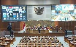DPR Gelar Rapat Paripurna Pembukaan Masa Sidang V, 284 Anggota Absen