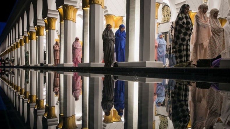 Bacaan Bilal Tarawih 11 Rakaat, Lengkap Jawaban Jamaah Beserta Doa Kamilin Pendek