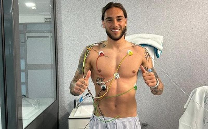 Pemain Ini Ngotot Bertanding usai Terkena Serangan Jantung di Lapangan, Kok Bisa?