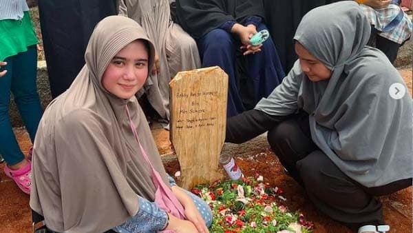 Kabar Duka, Ayah Tissa Biani Meninggal Dunia