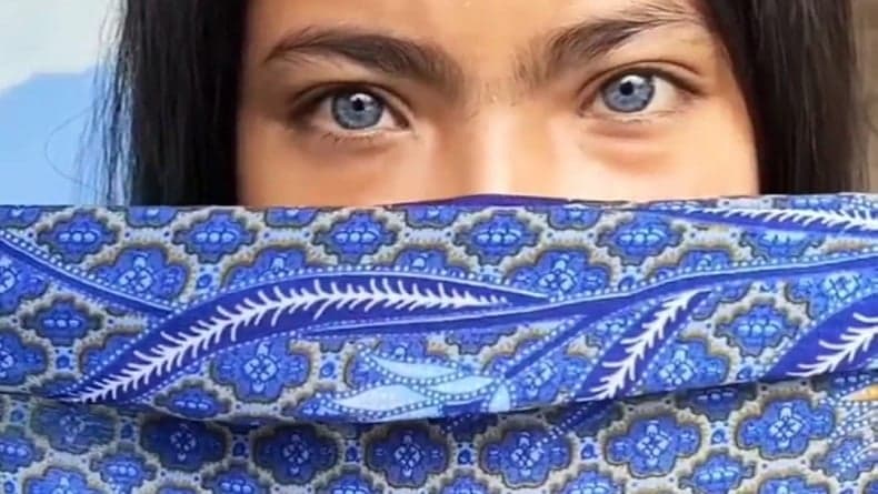 Viral Gadis Bandung Bermata Biru Jadi Model Fotografer Dunia