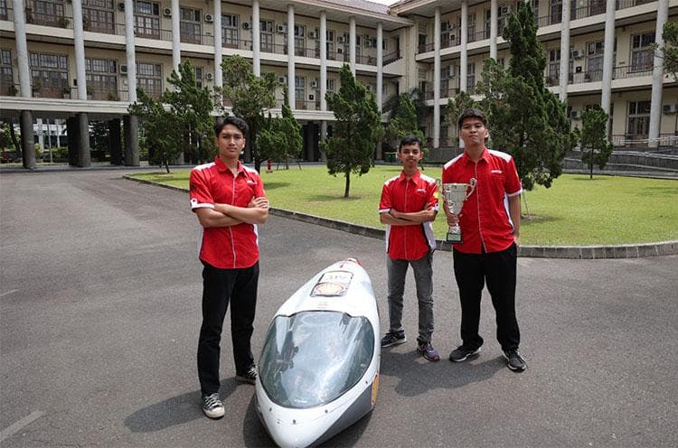Mobil Listrik SEMAR UGM Raih 2 Gelar pada Shell Eco Marathon 2023