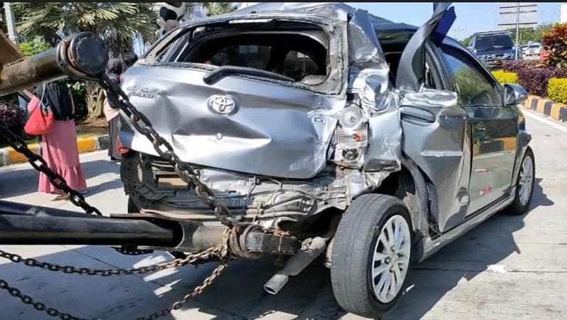 Kecelakaan Beruntun 4 Mobil Pemudik dan 1 Bus di Tol Boyolali, Arus Lalu Lintas Tersendat