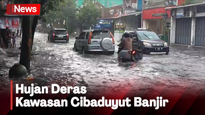Hujan Angin, Kawasan Cibaduyut Banjir Puluhan Kendaraan Mogok Hujan Angin, Kawasan Cibaduyut Banjir Puluhan Kendaraan Mogok