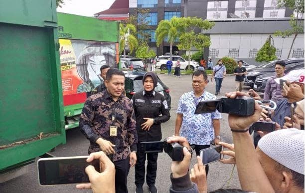 Bikin Konten Makan Babi, Selebgram Diancam 6 Tahun Penjara Kasus Penistaan Agama