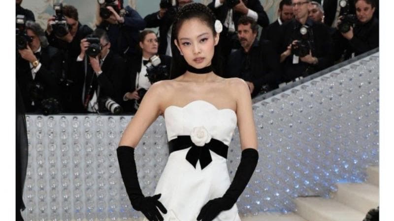 Gaya Jennie BLACKPINK di Met Gala 2023 Bikin Kecewa Netizen, Ini Alasannya