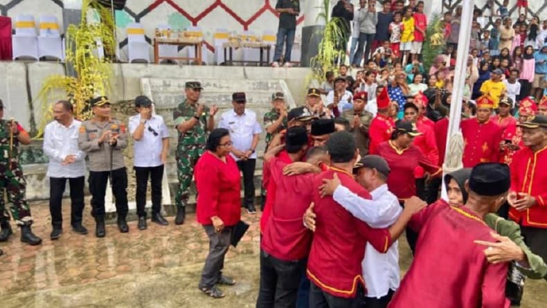 Sempat Konflik, Warga Ohoi Elat dan Hoar Ngutru Berdamai di Hadapan Gubernur Maluku