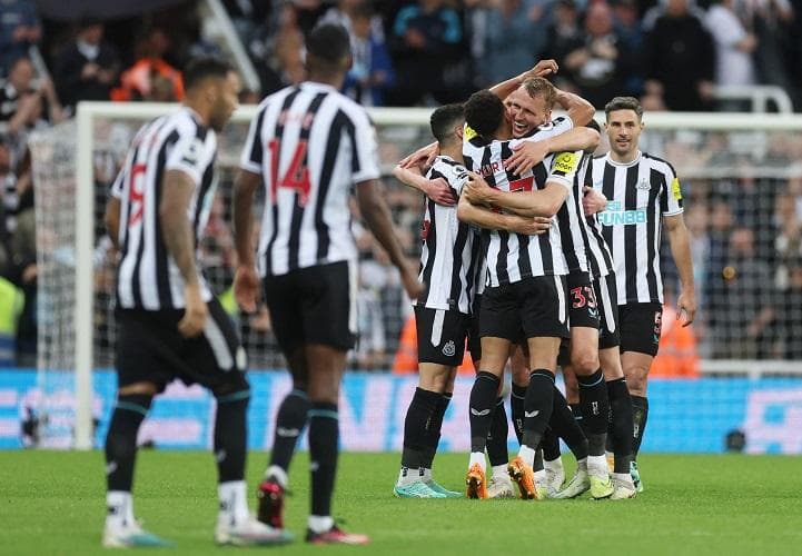 Malam Luar Biasa Eddie Howe Antar Newcastle Lolos Liga Champions usai 20 Tahun Absen
