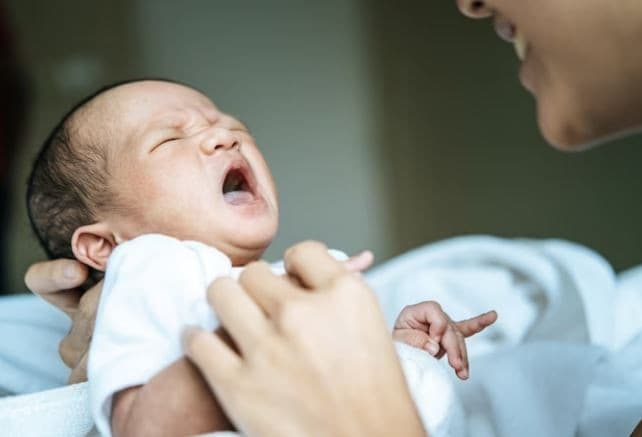 Ini 5 Cara Mengeluarkan Dahak pada Bayi, Orang Tua Tak Perlu Panik Berlebihan