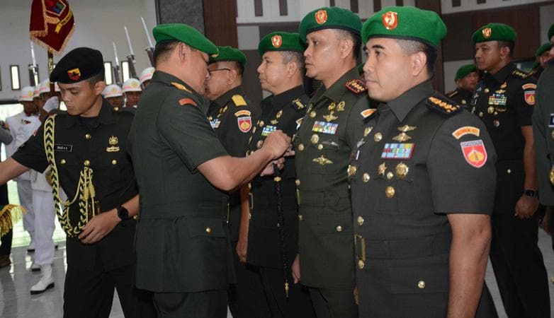 Mutasi Kodam IV/Diponegoro: Irdam, Asops Kasdam hingga Komandan Banteng Raider Diganti
