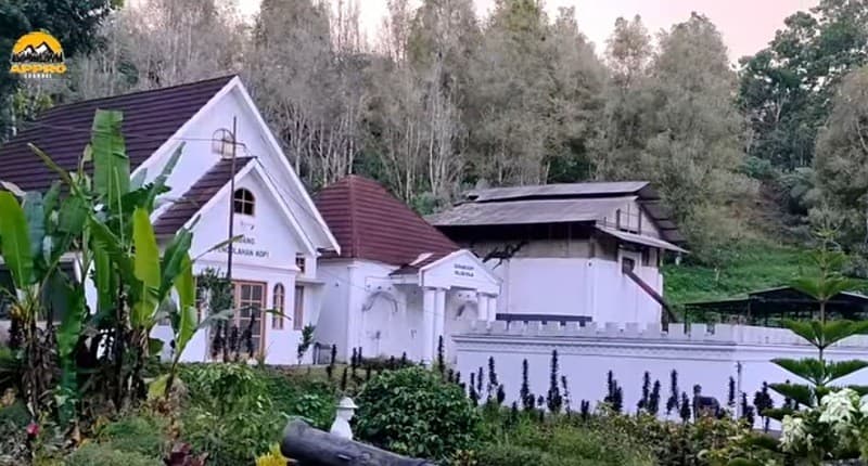 Kampung Unik di Trenggalek, Ada Permukiman Belanda di Desa Terpencil, Rumahnya Mewah Semua! Kampung Unik di Trenggalek, Ada Permukiman Belanda di Desa Terpencil, Rumahnya Mewah Semua!