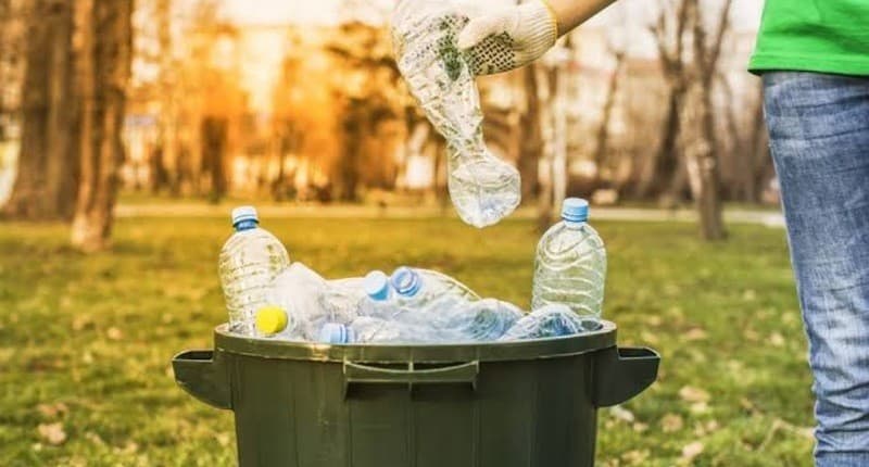 Cara Unik Kelola Sampah Plastik Jadi Produk Bermanfaat, Salah Satunya Dibuat Rompi