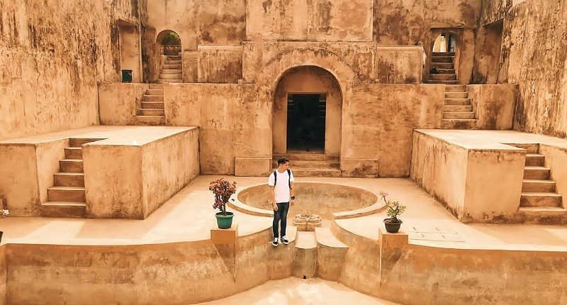 Wisata di Yogyakarta, Singgah ke Situs Warungboto Berburu Spot Foto Bangunan Kuno