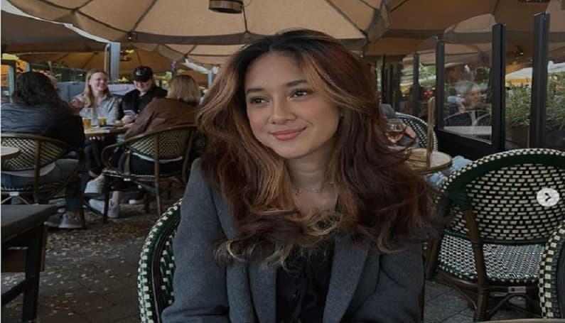 Viral Rahmania Astrini Jadi Special Guest di Konser Coldplay