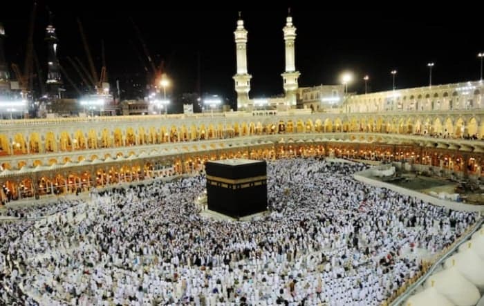 Sejarah Tawaf di Baitullah dan Maknanya dalam Rukun Haji serta Umrah Sejarah Tawaf di Baitullah dan Maknanya dalam Rukun Haji serta Umrah