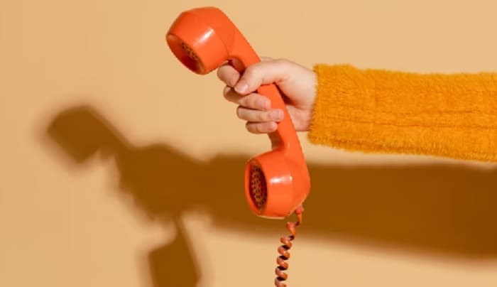 13 Alat Komunikasi Modern, Jenis, Keuntungan dan Kekurangannya