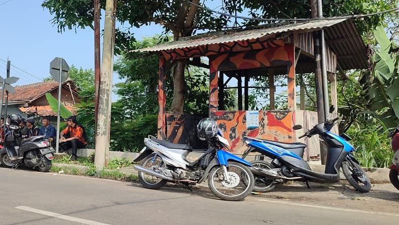 Pos Pemuda Pancasila Ciandam Sukabumi Diduga Dibakar OTK, Api Dipadamkan Warga