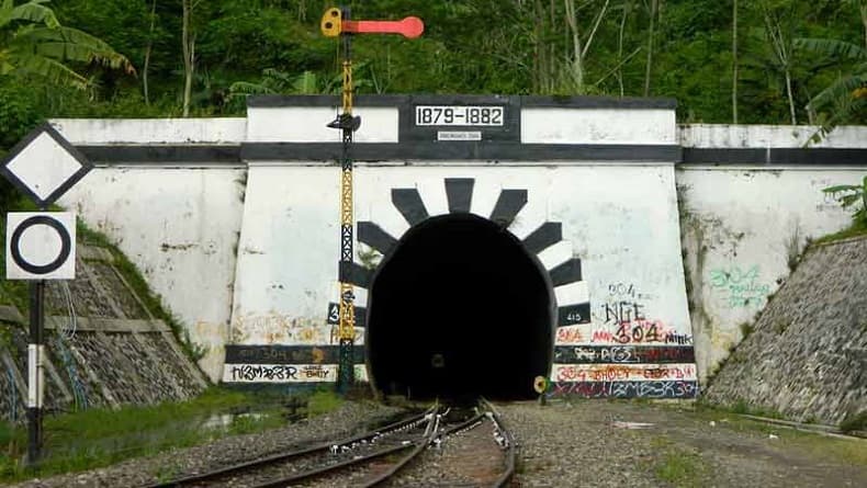 Terowongan Tertua di Jawa Barat, Lampegan di Cianjur dan Kisah Nyi Sadea