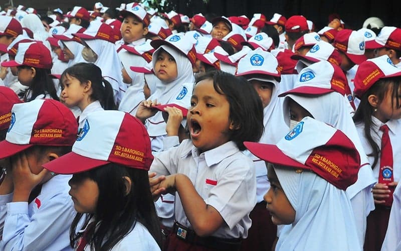 15 Contoh Pengamalan Sila ke-5 di Sekolah, Yuk Terapkan Sejak Dini! 15 Contoh Pengamalan Sila ke-5 di Sekolah, Yuk Terapkan Sejak Dini!