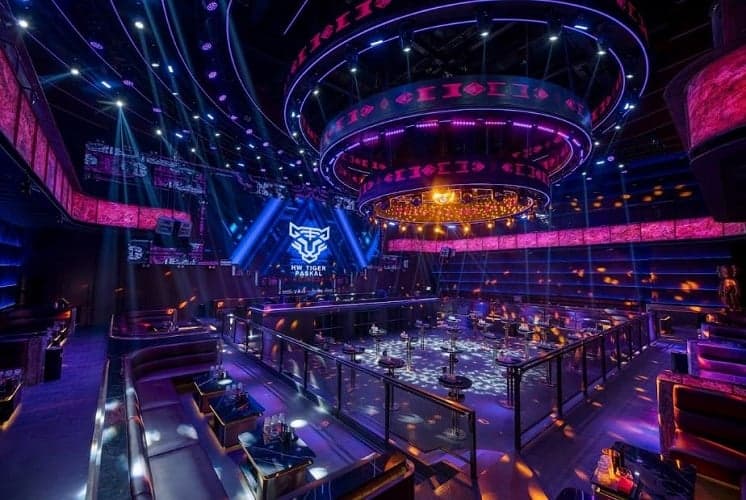 7 Tempat Dugem di Bandung Paling Populer dan Memukau 7 Tempat Dugem di Bandung Paling Populer dan Memukau