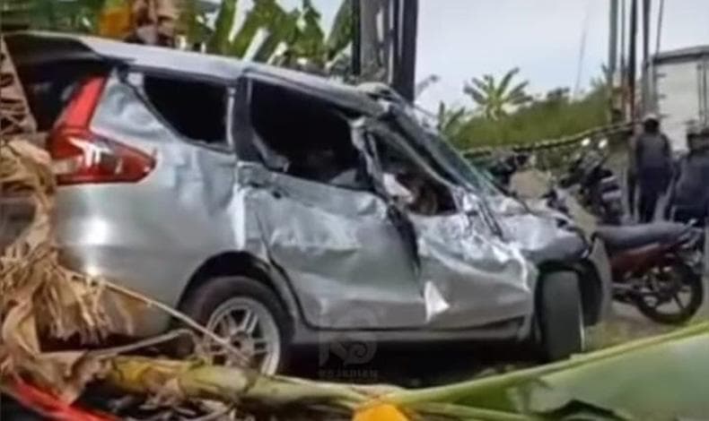 Kecelakaan Truk Tangki Air Seruduk Mobil dan Motor di Semarang, 1 Orang Tewas 3 Luka