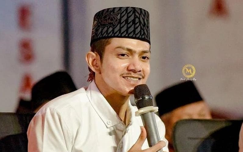 Profil dan Biodata Habib Zaidan, Pria Tampan Bersuara Merdu yang Jadi Ketua Majelis Shalawat Profil dan Biodata Habib Zaidan, Pria Tampan Bersuara Merdu yang Jadi Ketua Majelis Shalawat
