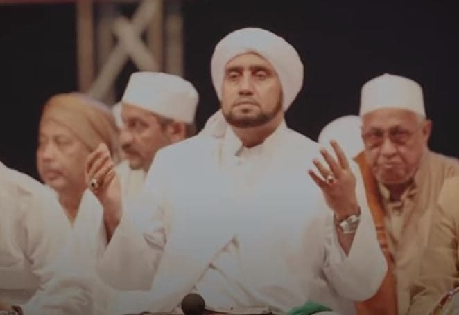 Lirik Sholawat Maula Ya Sholli Ala Habibikal Musthofa