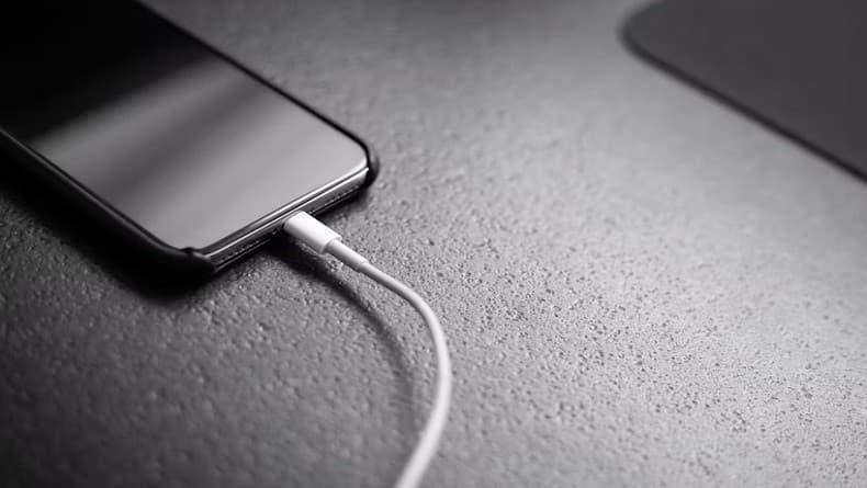 Kenapa iPhone Cepat Panas? Kenali Penyebabnya agar Tak Salah Penanganan